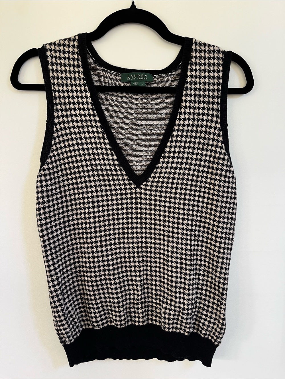 Lauren Ralph Lauren Black & White Houndstooth V-Neck Cotton & Lambs Wool Vest